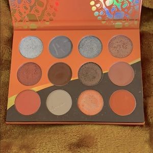 Juvias Place Nubian 3 Coral Palette